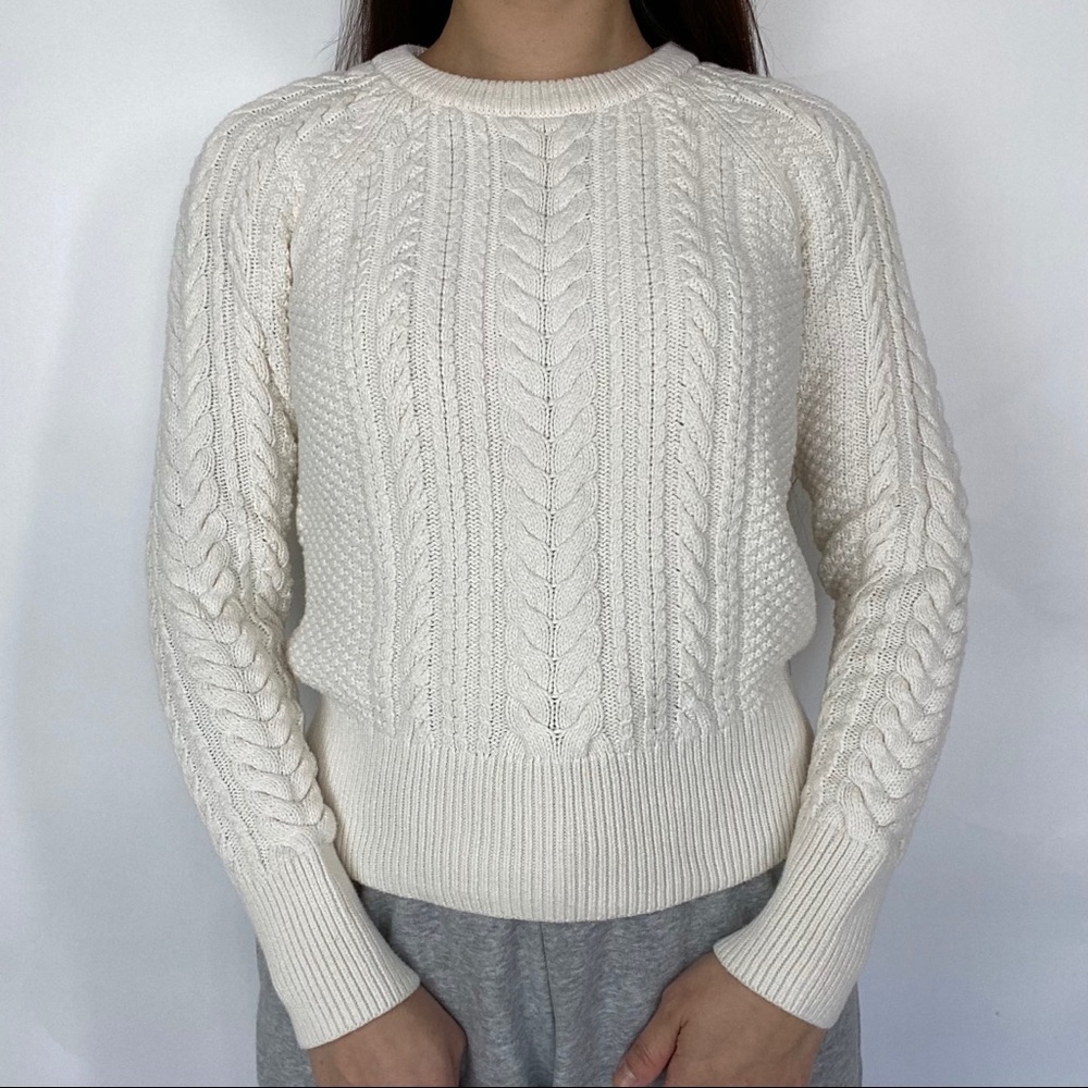 Gap Classic Cable Knit Sweater